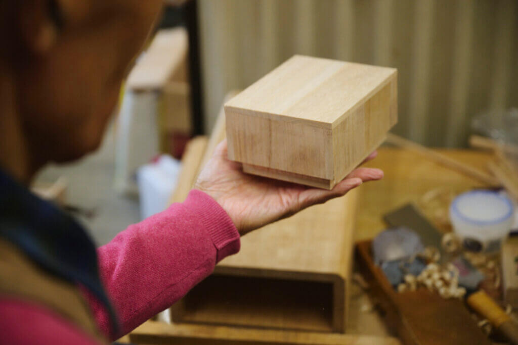 Materials - Paulownia wood -